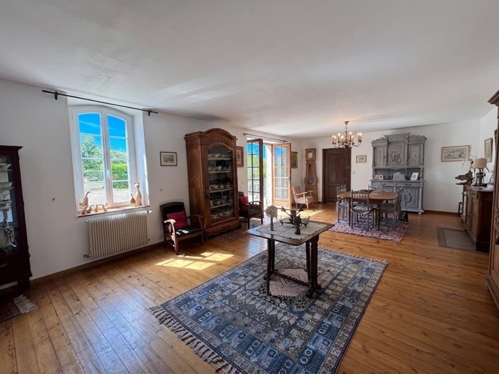 Longere de caractère de 274 m2