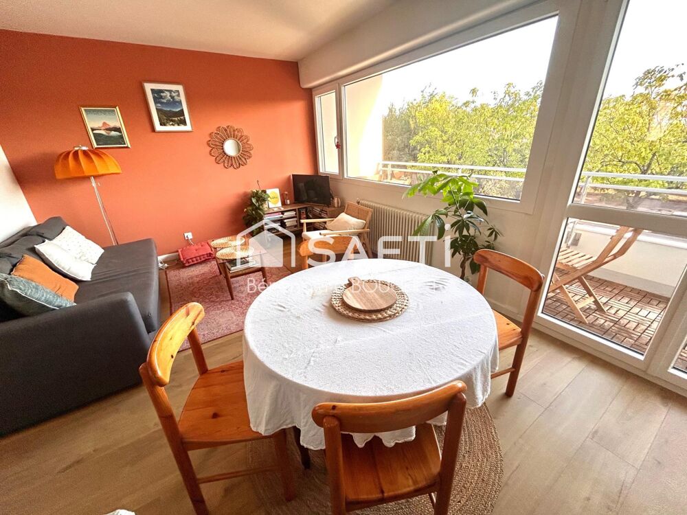 Vente Appartement T2 Rénové avec Balcon et parking Bordeaux