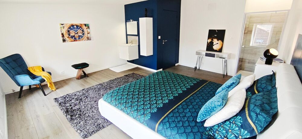 Vente Maison Maison de ville 193 m² avec patio, cave et 4 chambres Saint-vallier