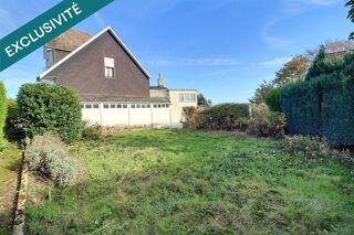 Vente Maison Charmante maison semi-mitoyenne, très bien située, jardin et garage ! A conforter . Saint-hilaire-lez-cambrai