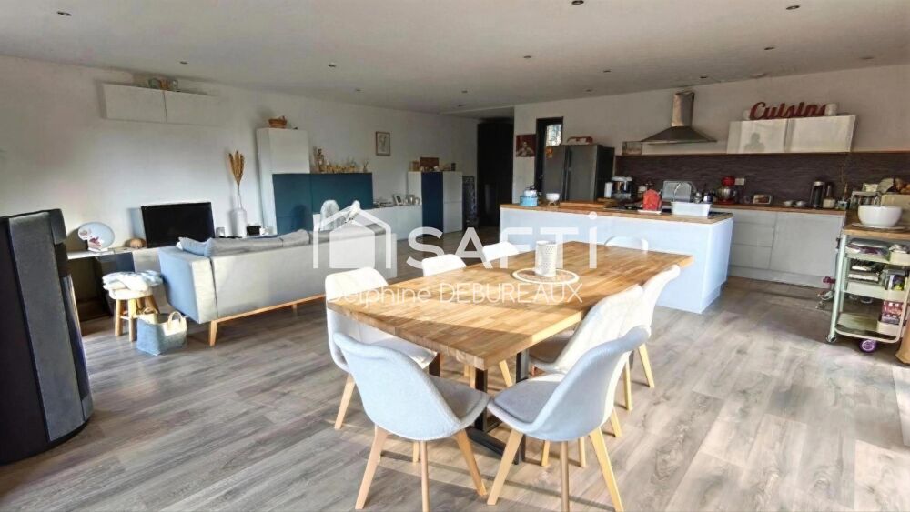 PLAIN PIED INDIVIDUEL de 2017  grande terrasse, jardin et nombreux stationnements