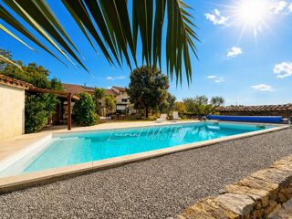  Maison à vendre 15 + pièces 380 m²