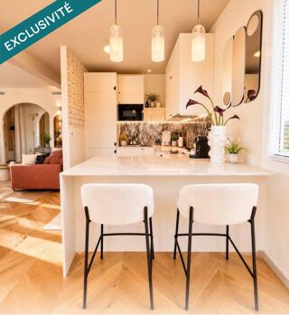 Vente Appartement coup de cœur assuré pour ce superbe appartement, ou chaque détail a été pensé avec gout. Matériaux nobles, finitions soignées et Le cannet