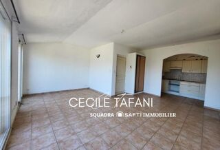  Immeuble à vendre 215 m²