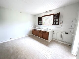  Appartement à louer 5 pièces 100 m²