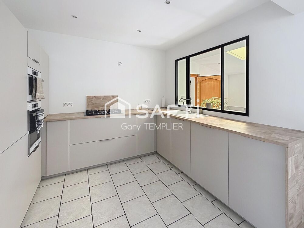 Vente Maison Semi individuelle- trois chambres-garage. Denain