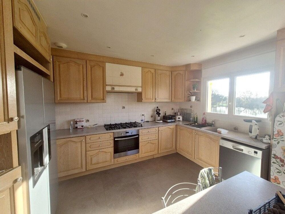 � vendre  Maison Le Champ-Saint-P�re (85540)