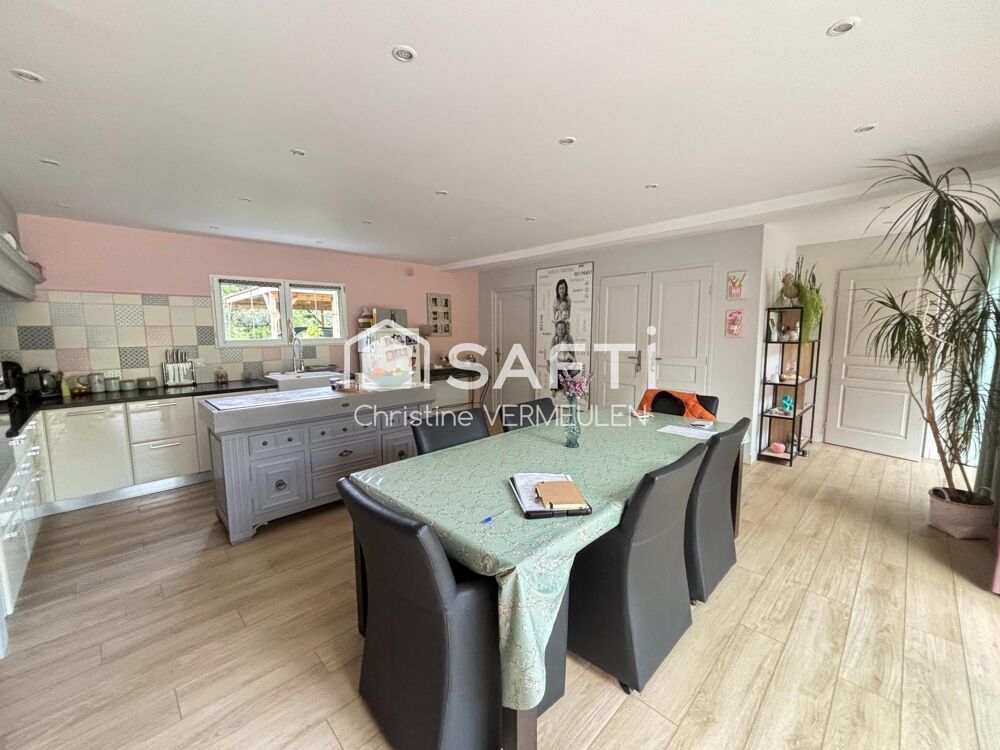 Maison proche centre ville à Lisieux 255 m2, AUCUNS TRAVAUX