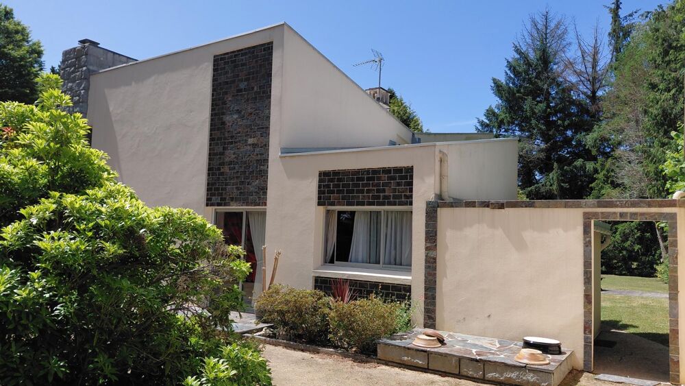 Vente Maison Propriété d'exception à Lannion – Maison d'architecte au cœur d'un parc d'un hectare avec étang Lannion