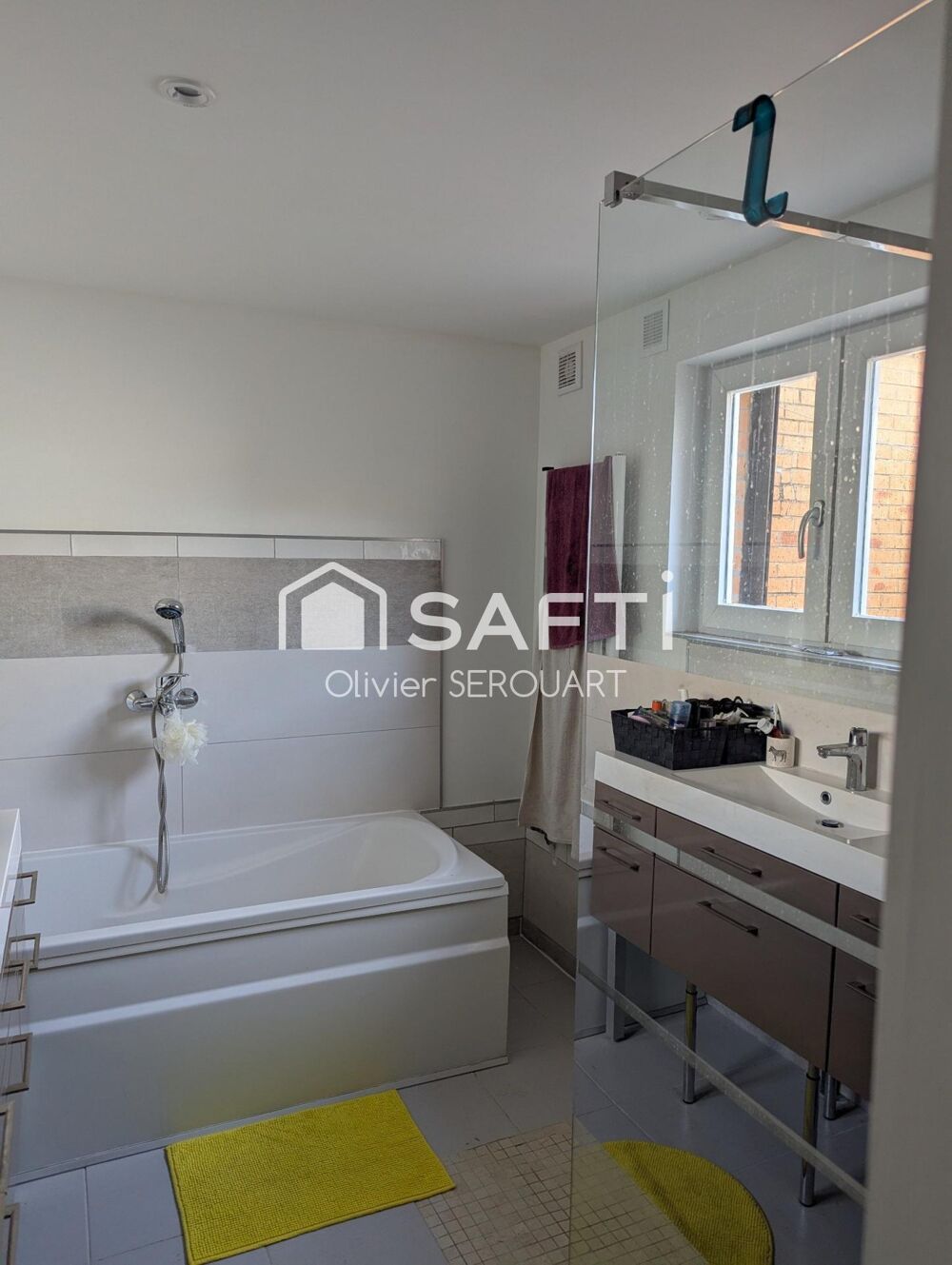 MAISON RÉNOVÉE  104 m²  3 CHAMBRES  COUR & GARAGE