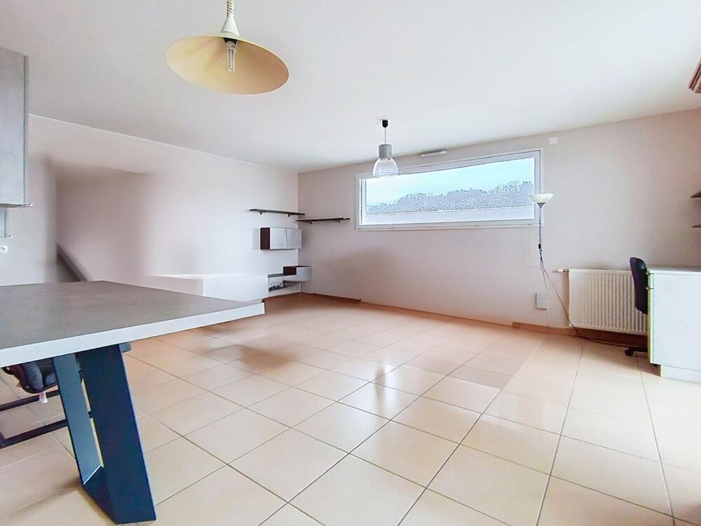 Location Appartement APPARTEMENT  avec ascenseur et Balcon Bourgoin-jallieu