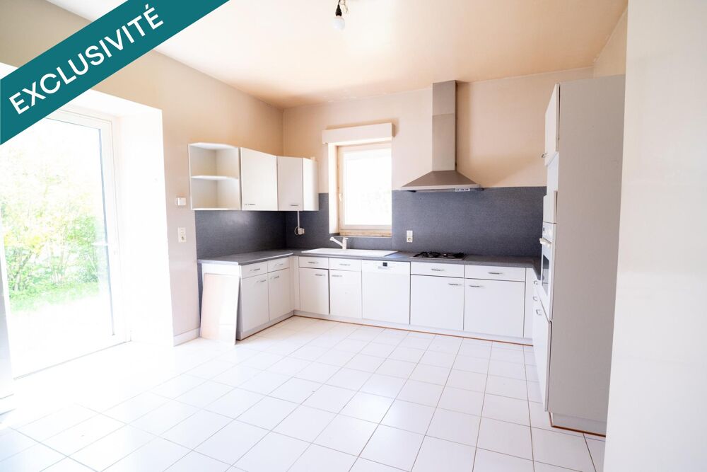 Vente Maison Propriété de 190 m² avec 4 Chambres et Jardin Ceyzeriat