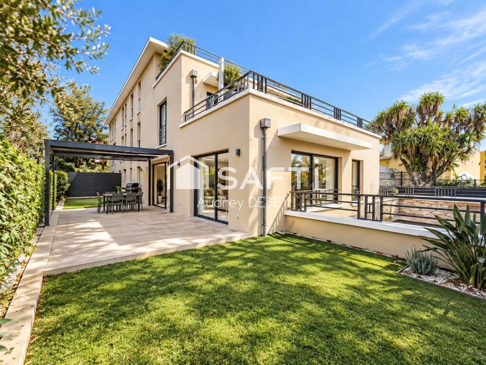 Vente Appartement L'ESPRIT D'UNE VILLA, LE CONFORT D'UN APPARTEMENT D'EXCEPTION 118 M² +115 M² D'EXTÉRIEURS-LE PRIVILÈGE DE VIVRE SANARY À PIED, E Sanary-sur-mer