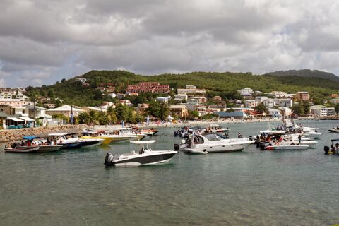 Ensemble Immobilier Les Trois-Ilets 97229. 900000 97229 Les trois-ilets