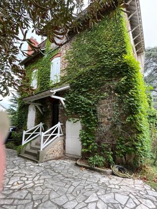  Maison à vendre 10 pièces 240 m²