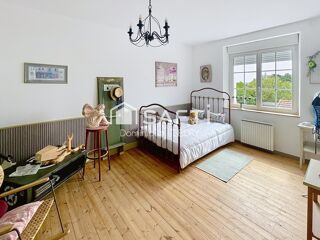  Maison  vendre 6 pices 196 m