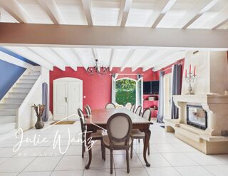  Maison à vendre 12 pièces 303 m²