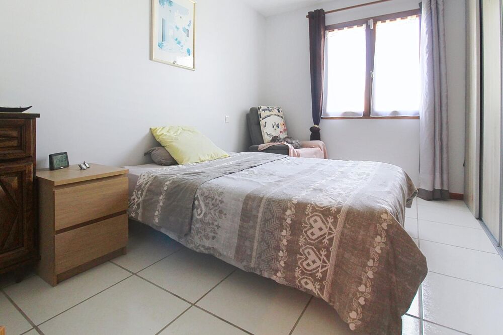 � vendre  Maison Ar�s (33740)