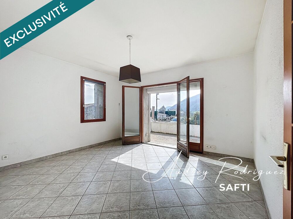 Maison avec terrasse et grand sous-sol