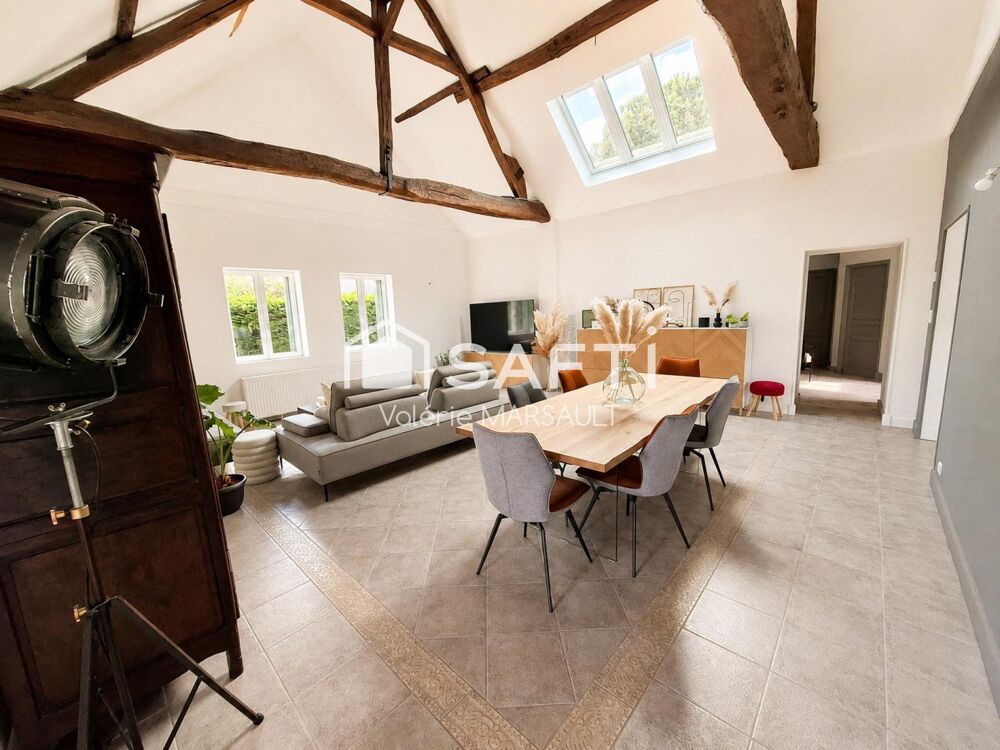 Vente Maison Maison de 160 m² avec piscine et dépendances Ballan-mire