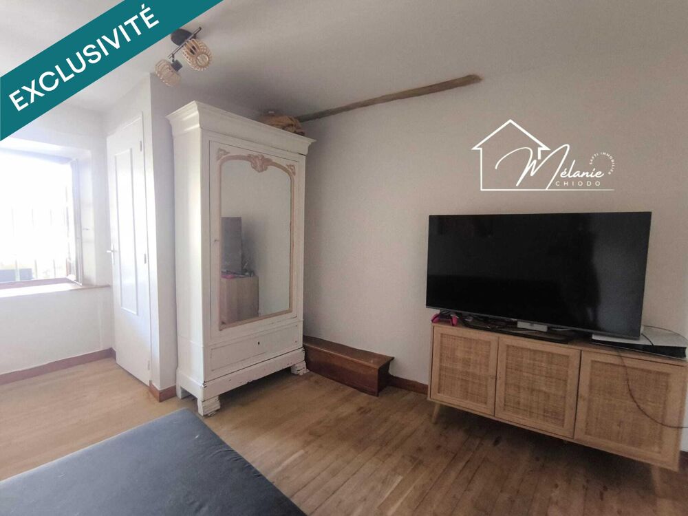 Vente Maison Maison familiale de village garage cour atelier grange Saint-julien-de-coppel