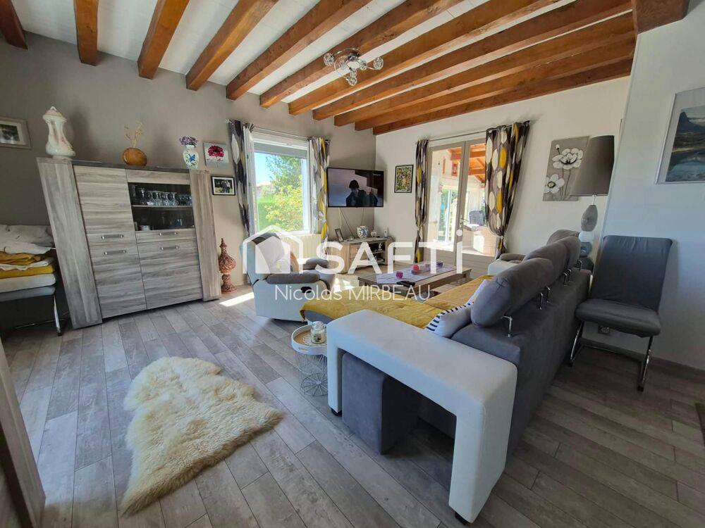Vente Maison à vendre T5 sur Ecurat Ecurat