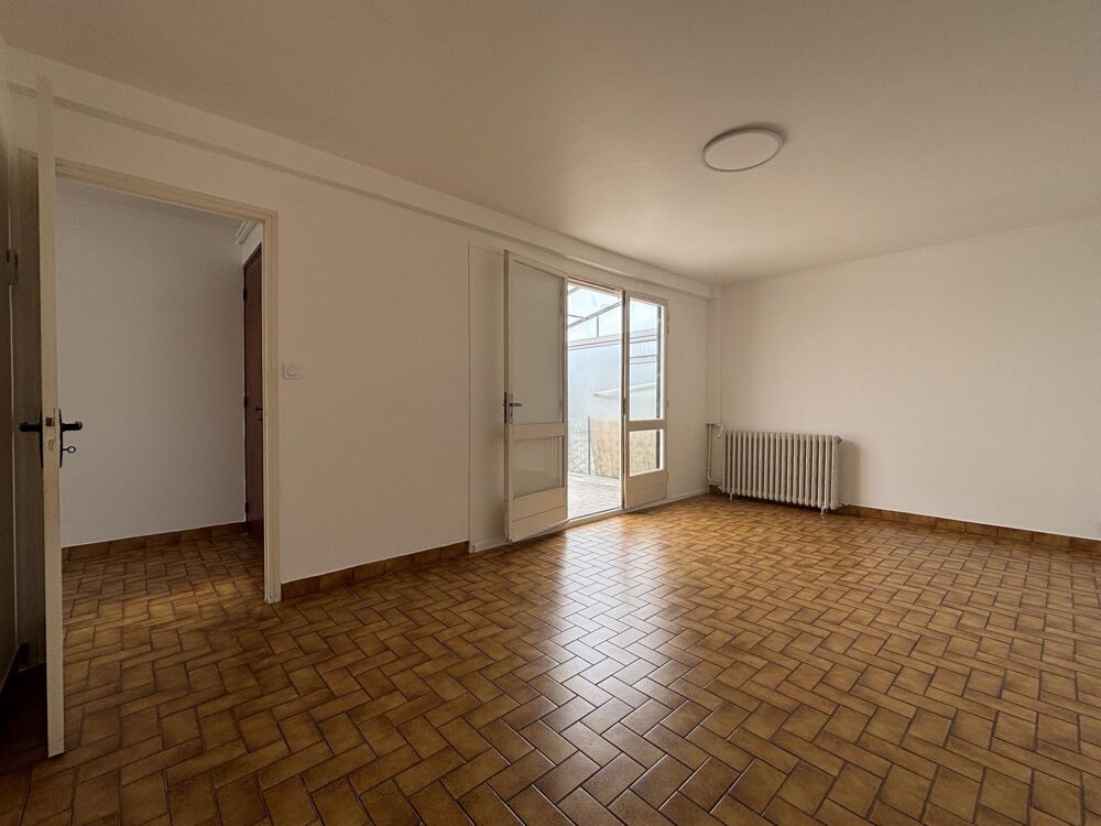 LOCATION MAISON 87 M2 3 CHAMBRES ET JARDIN