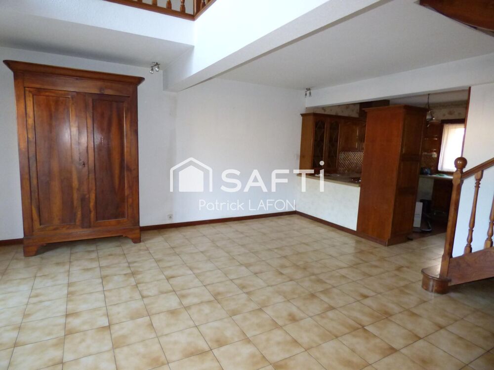 Vente Maison Immeuble 3 Appartements terrasses et garage. Saint-andre-de-sangonis
