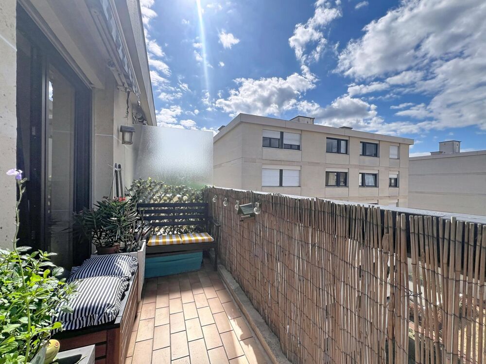 Vente Appartement Rueil-Malmaison-Studio dernier étage-balcon-cave-parking Rueil-malmaison