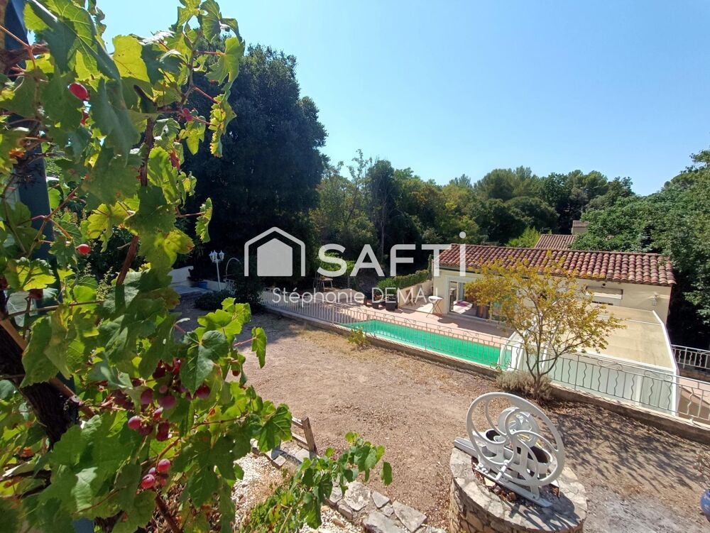 T 3 de 96 m² + studio 32 m², Piscine, Garage, cave