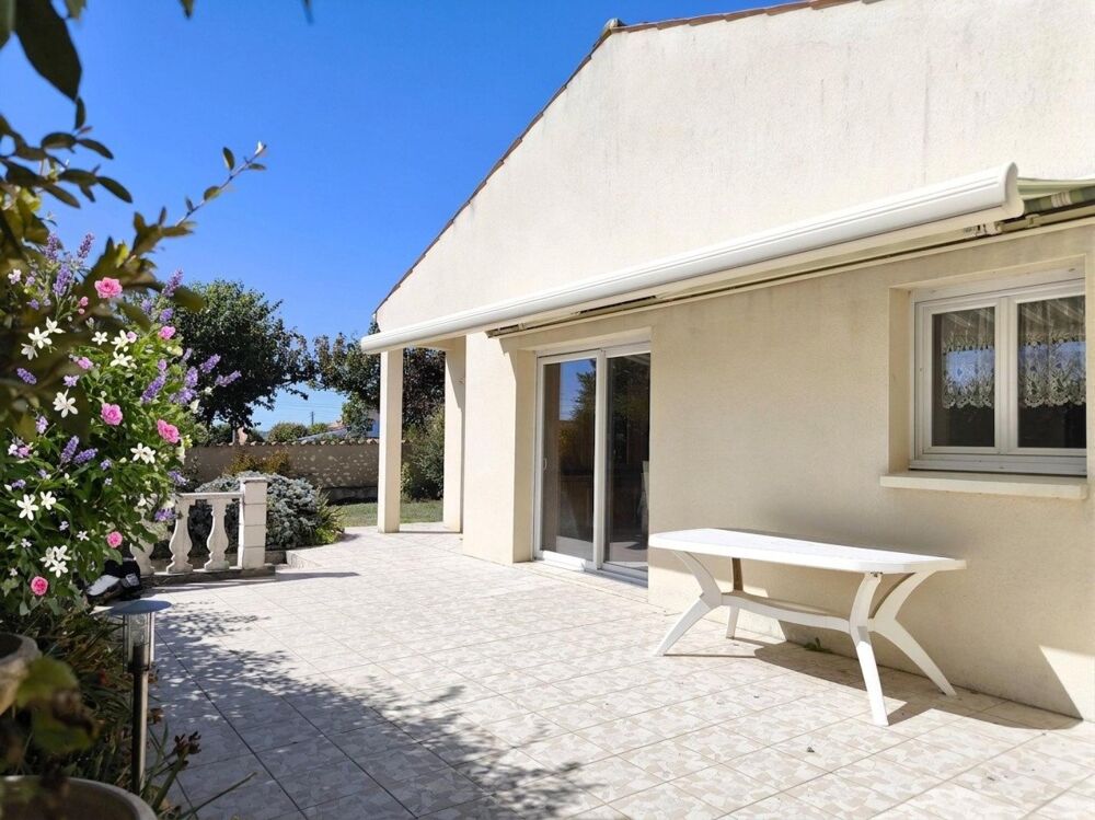 Pavillon contemporain de plain pied (2009)  117 m²  Calme, lumière et sans vis-à-vis
