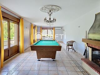  Maison à vendre 8 pièces 241 m²