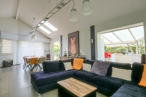   MAISON D'ARCHITECTE SEMI- PLAIN-PIED AVEC JARDIN ET GARAGE A LEFFRINCKOUCKE Maison - 9 pice(s) - 226 m
