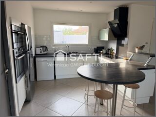 Vente Maison Villa de plain-pied avec piscine et vue dégagée Saint-andre-de-roquelongue
