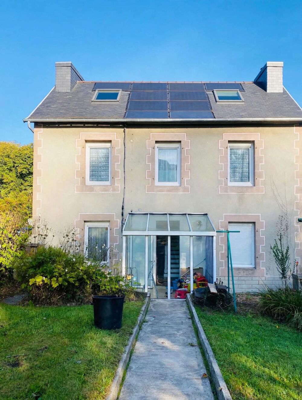 À 600 mètres de la mer, une maison familiale pleine de charme