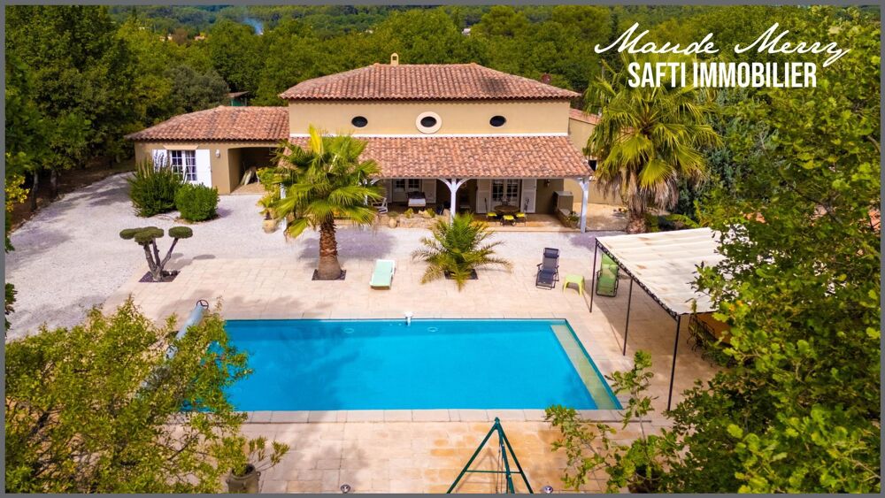 Propriété de standing - villa de 230 m2 quasiment de plain-pied - piscine - pool house - terrain de 4700 m2 - calme absolu sans