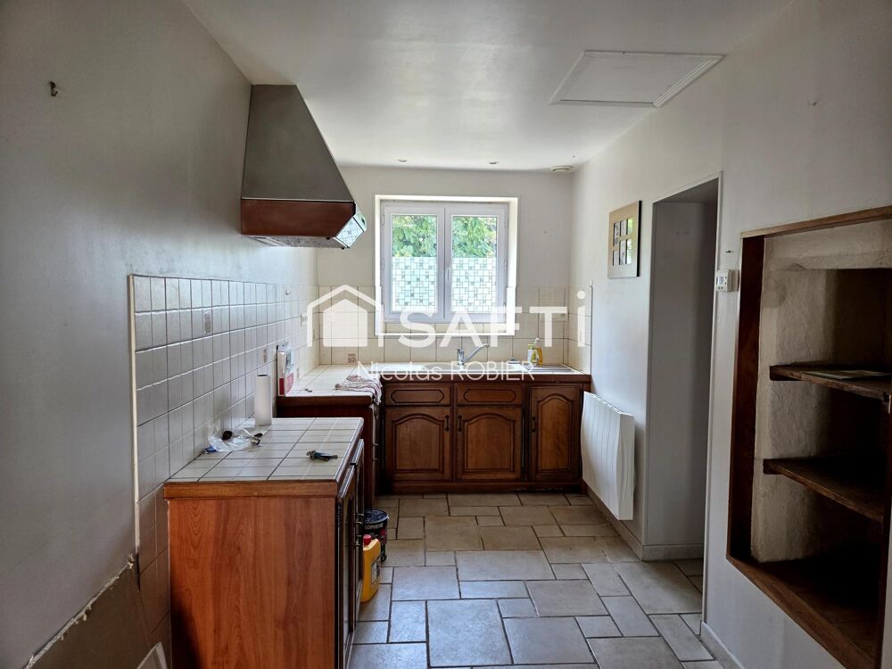 Vente Maison Maison en pierre deux chambres, dépendances aux portes de Niort Saint-remy