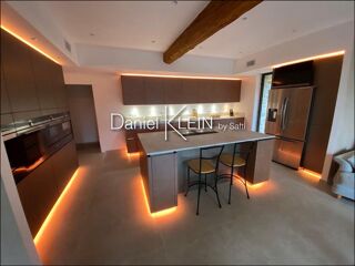  Maison  vendre 8 pices 345 m