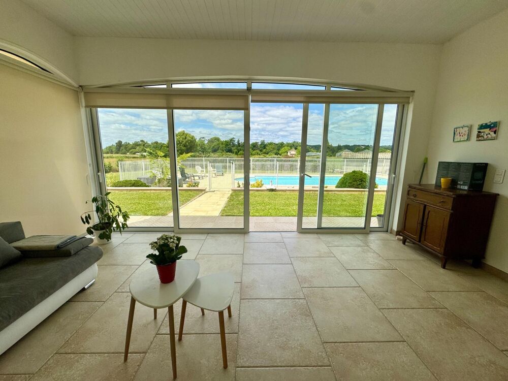 Plain-pied lumineux avec piscine et 5 chambres