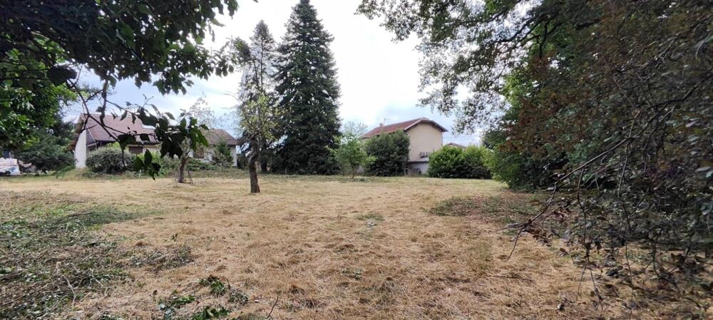 Vente Terrain TERRAIN PLAT CONSTRUCTIBLE 1070 M2 VIABILISE Montrond-les-bains