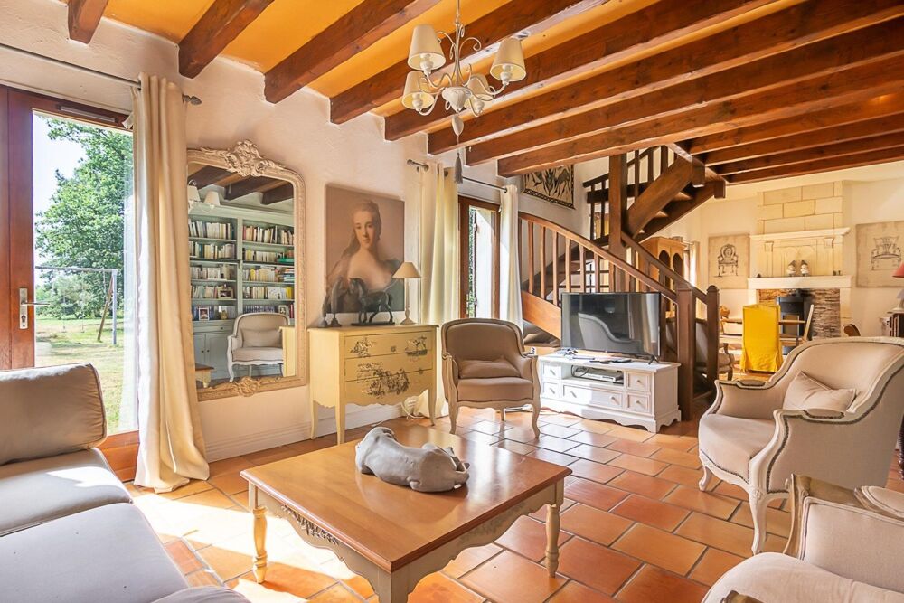 Vente Maison Maison familiale 4 chambres avec grand jardin à La Lande-de-Fronsac (33240) La lande-de-fronsac