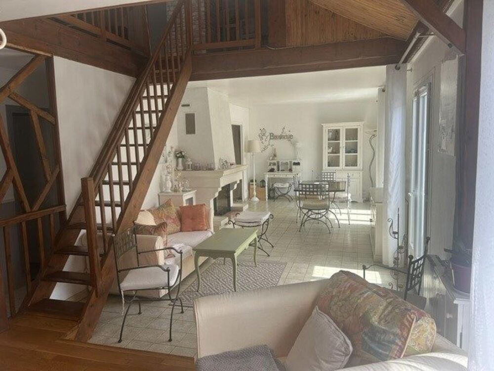 Magnifique maison familiale , idéalement située proche des écoles