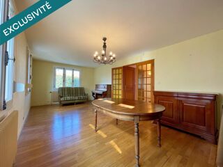  Maison  vendre 7 pices 143 m