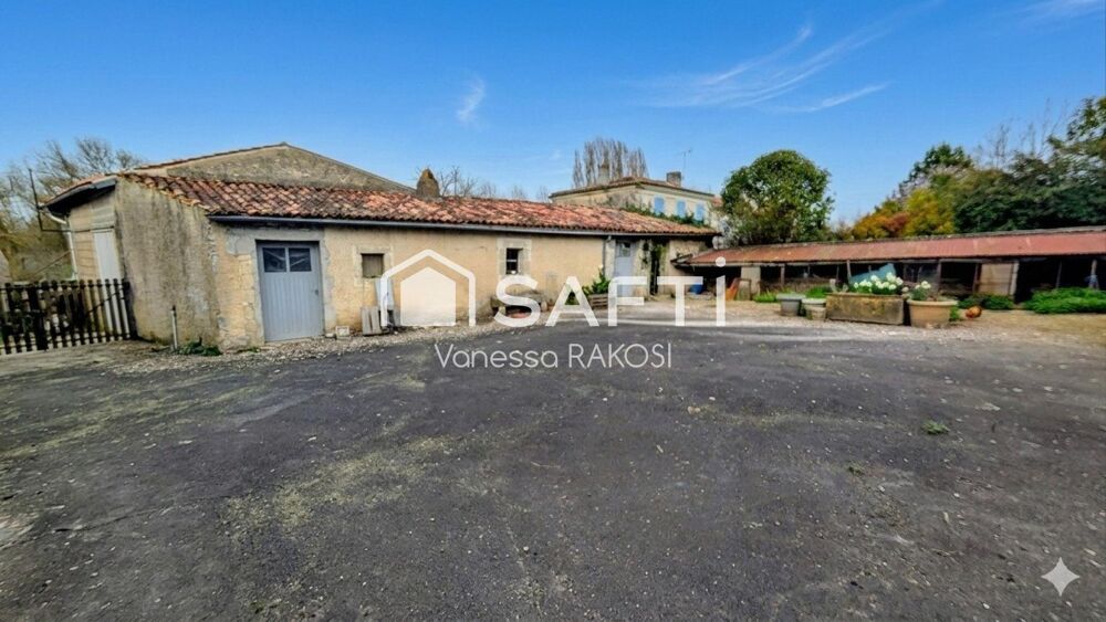 Vente Maison Maison ancienne 145 m² 4 chambres 215 m² de dépendances attenantes Jardin Ternant