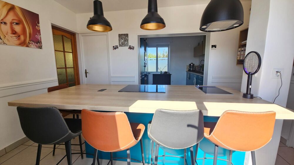 Vente Maison Vivez confortablement tout en maitrisant vos dépenses: maison de 166m² avec pompe à chaleur, panneaux photovoltaïques et DPE C Rubrouck