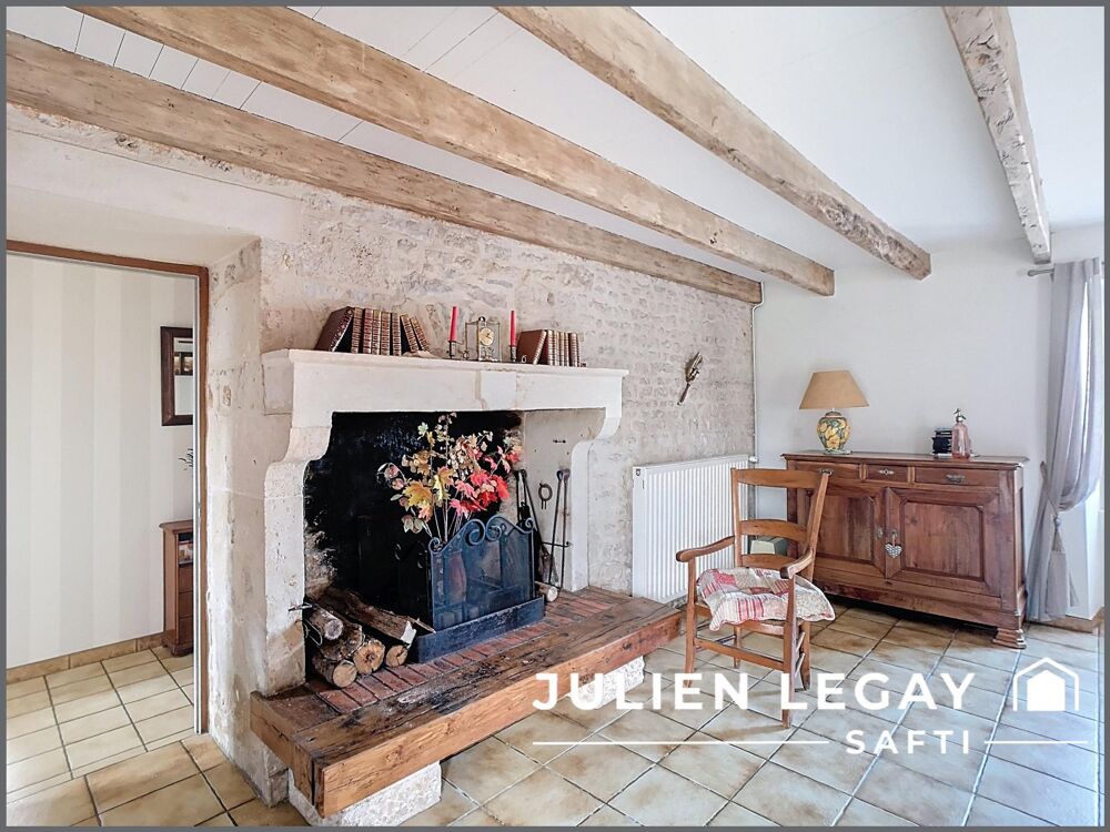 Authentique maison dépendances et grand terrain  Charme et tranquillité