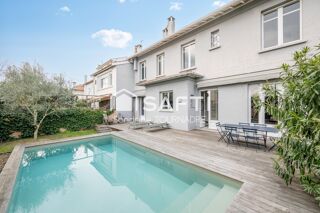  H�tel Particulier � vendre 7 pi�ces 203 m�