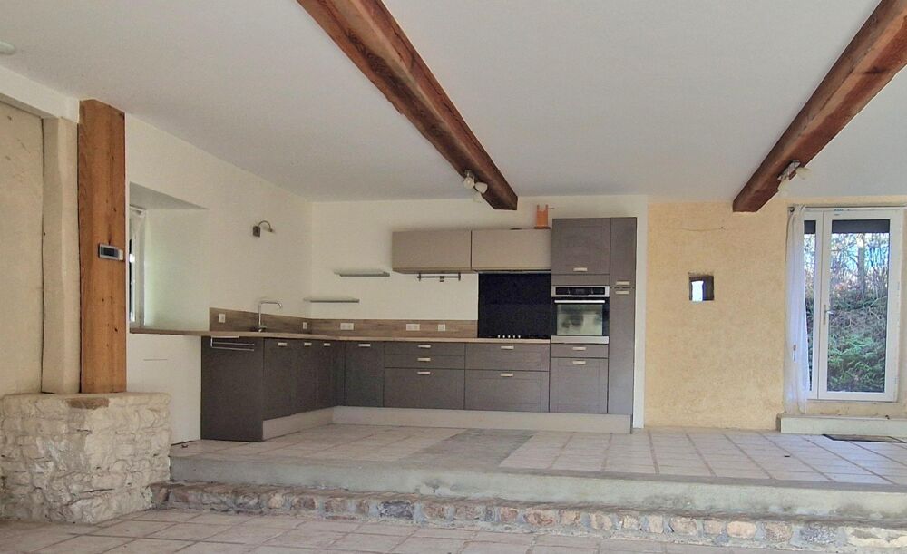 Vente Maison maison au bout d'une impasse dans un cadre optimal entouré de verdure Mary