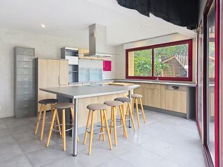  Maison à louer 6 pièces 138 m² Locqueltas