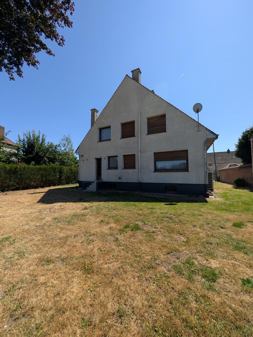 Vente Maison MAISON INDIVIDUELLE SEMI PLAIN PIED AVEC SOUS SOL COMPLET Saint-amand